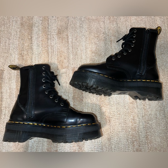 Dr. Martens Jadon Lace Up Boot Womens 6 - Picture 4 of 8